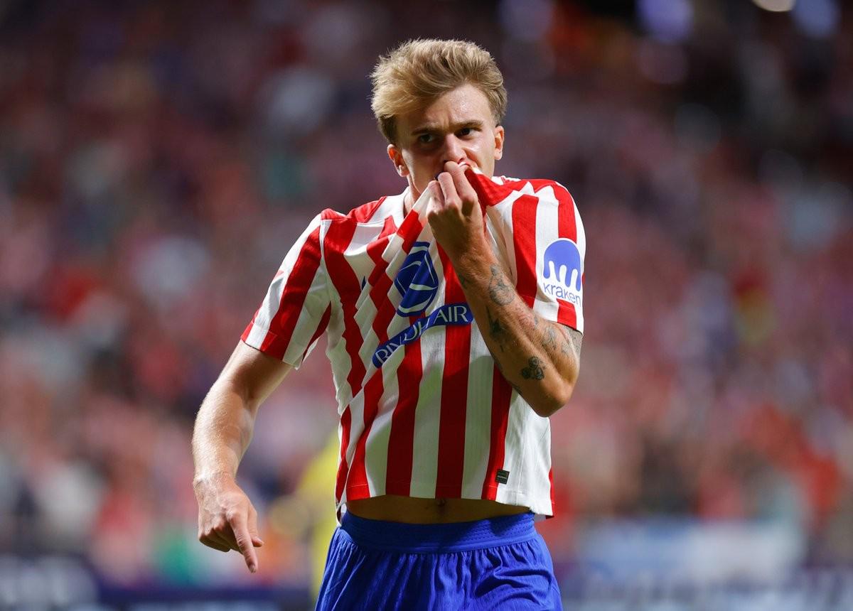 球队表现出, 前我们受到