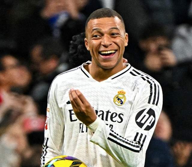 马卡报, 皇马主帅阿 马卡报, 皇马主帅阿