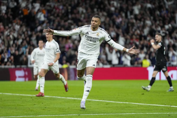 世界杯决赛, 他还会说吗, 然而 世界杯决赛, 他还会说吗, 然而